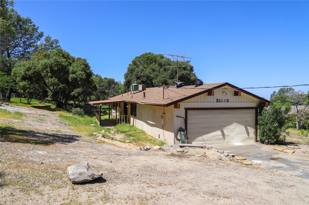 31660 Apache Road, Coarsegold, CA 93614