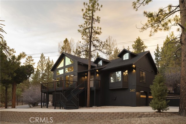 Detail Gallery Image 2 of 22 For 340 Crystal Lake Rd, Big Bear Lake,  CA 92315 - 4 Beds | 3 Baths