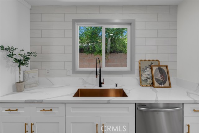 314 N Jackson Street, Santa Ana CA: https://media.crmls.org/medias/4b7c4307-465f-47f6-a431-f9bb78d4f9e5.jpg