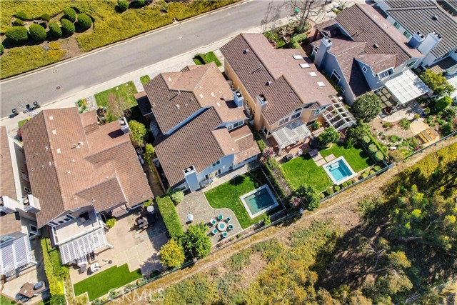 29 Hancock Street, Laguna Niguel CA: https://media.crmls.org/medias/4b7cf2b2-5c45-4174-8592-9bad8b5654ae.jpg