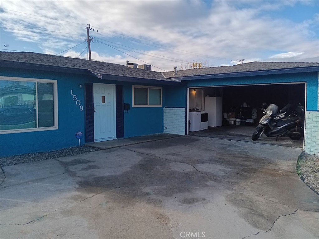 4B7D004A 6C4E 46E5 Aac5 C8Ea1Ac5F6Ec 1509 Ivan Avenue, Bakersfield, Ca 93304 &Lt;Span Style='BackgroundColor:transparent;Padding:0Px;'&Gt; &Lt;Small&Gt; &Lt;I&Gt; &Lt;/I&Gt; &Lt;/Small&Gt;&Lt;/Span&Gt;