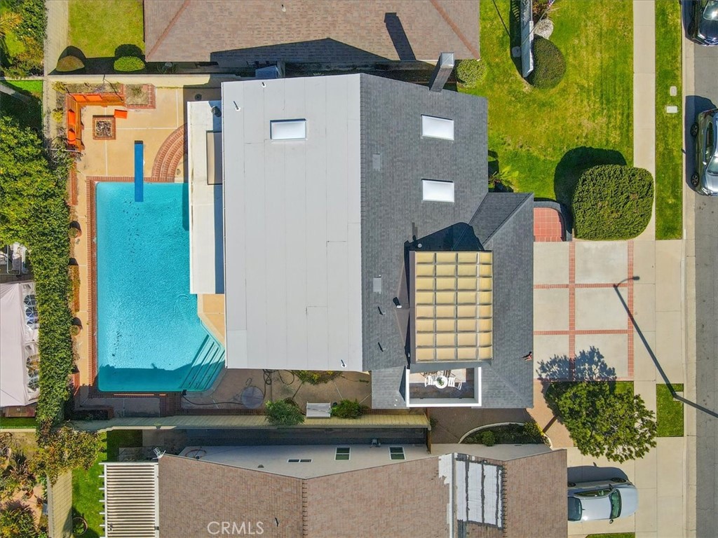 https://media.crmls.org/medias/4b7d09c4-3769-42c7-945a-98e1122c356d.jpg?preset=X-Large