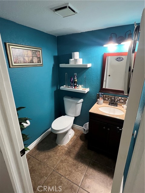 Detail Gallery Image 13 of 25 For 7855 Lime Ave, Fontana,  CA 92336 - 3 Beds | 2/1 Baths