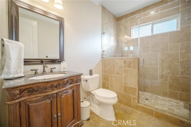 Detail Gallery Image 10 of 45 For 30385 South Fork Dr, Canyon Lake,  CA 92587 - 5 Beds | 3/1 Baths