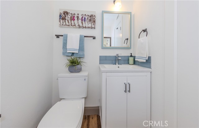 Detail Gallery Image 9 of 45 For 20319 Gardenia, Huntington Beach,  CA 92646 - 2 Beds | 1/1 Baths