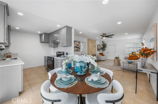 13301 Verde Street, Garden Grove CA: https://media.crmls.org/medias/4b7f0c45-3e6a-4b42-9f29-7eab953bf35f.jpg