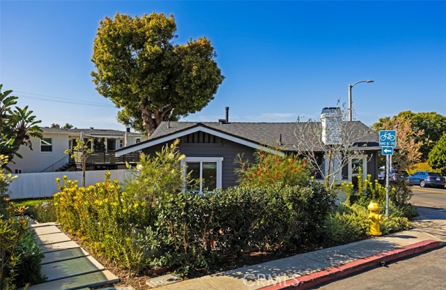 Detail Gallery Image 19 of 24 For 389 Park, Laguna Beach,  CA 92651 - 3 Beds | 2 Baths