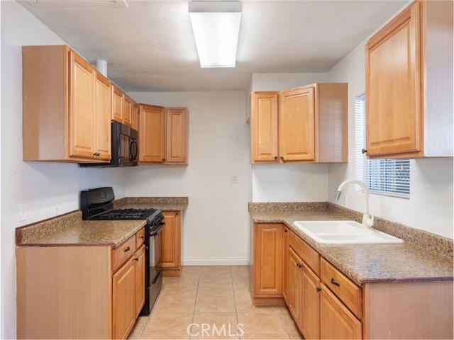 Detail Gallery Image 13 of 36 For 5020 Topanga Canyon, Woodland Hills,  CA 91364 - 2 Beds | 1 Baths