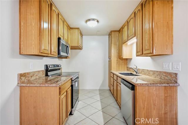 318 S Miraleste Drive, San Pedro CA: https://media.crmls.org/medias/4b80474e-3b42-4270-adfc-91351e0f6502.jpg