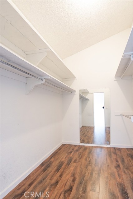 1266 Ramona Drive, Newbury Park CA: https://media.crmls.org/medias/4b806e9f-5c53-4438-9373-7097f9f01789.jpg