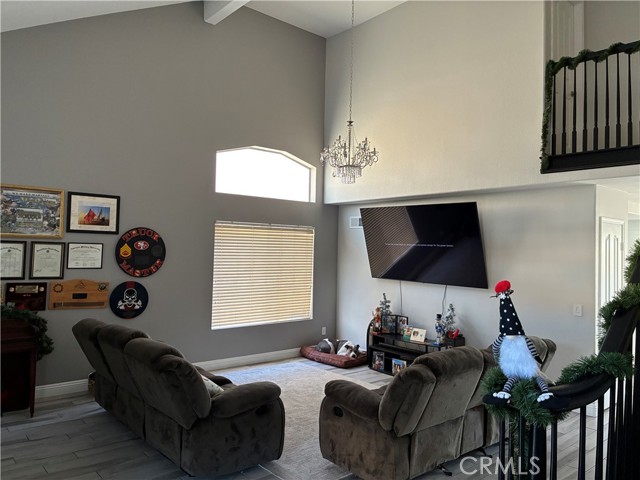 Detail Gallery Image 3 of 23 For 40060 Milkwood Lane, Murrieta,  CA 92562 - 4 Beds | 2/1 Baths