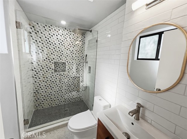 Detail Gallery Image 14 of 24 For 1523 E San Lorenzo, Palm Springs,  CA 92264 - 5 Beds | 5 Baths