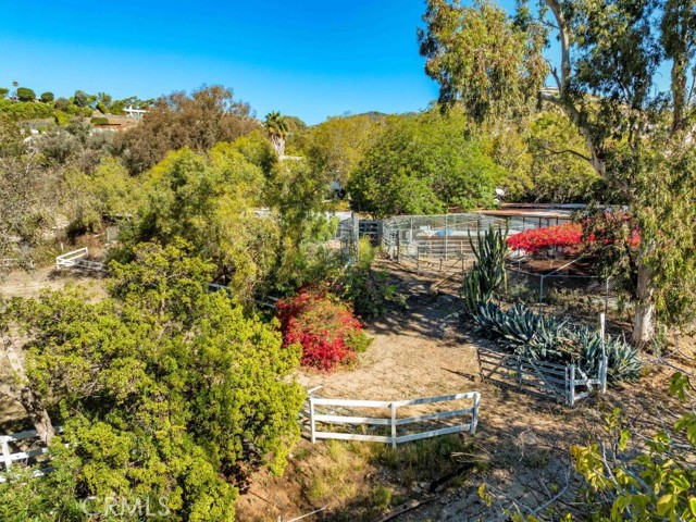 Detail Gallery Image 6 of 19 For 27473 Pacific Coast, Malibu,  CA 90265 - 7 Beds | 6/2 Baths