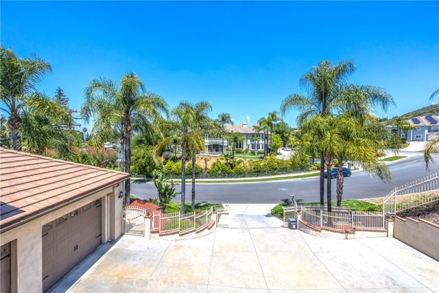 Detail Gallery Image 5 of 65 For 652 Fairway Dr, Redlands,  CA 92373 - 5 Beds | 4/1 Baths
