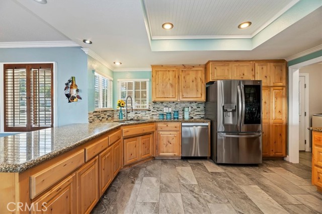 Detail Gallery Image 12 of 51 For 257 8th St, Norco,  CA 92860 - 3 Beds | 3 Baths