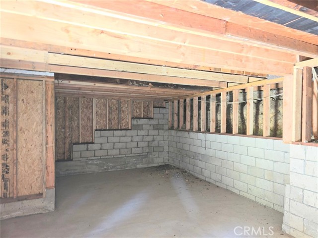 Detail Gallery Image 5 of 12 For 435 Blue Jay Canyon Rd, Blue Jay,  CA 92317 - 3 Beds | 1 Baths
