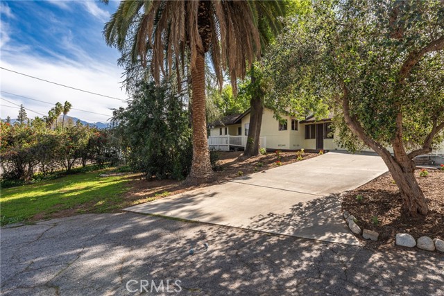 Detail Gallery Image 11 of 60 For 120 Franklin Ave, Redlands,  CA 92373 - 4 Beds | 3 Baths