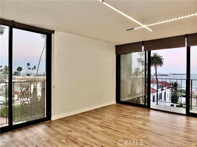 Detail Gallery Image 10 of 29 For 2601 E Ocean Bld #407,  Long Beach,  CA 90803 - 2 Beds | 2 Baths