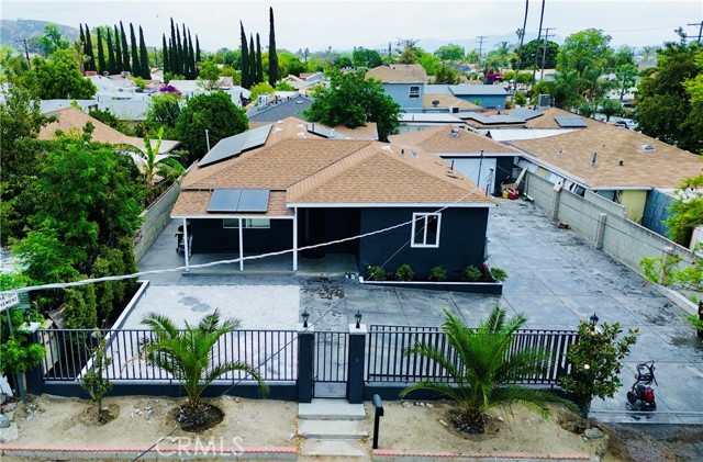 11068 Penrose, Sun Valley CA: https://media.crmls.org/medias/4b8374b1-5902-4245-a8a1-fd290ad3e6ef.jpg