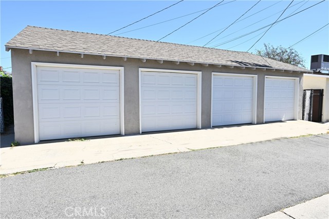 Detail Gallery Image 2 of 7 For 17624 Los Alimos #1/2,  Granada Hills,  CA 91344 - 2 Beds | 1 Baths