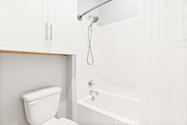 28 Fosco Street, Rancho Mission Viejo CA: https://media.crmls.org/medias/4b842f6e-5fb3-47bb-9519-4d04432a2ab3.jpg