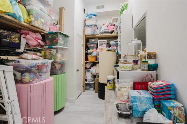  Commercial for Sale in Van Nuys, California