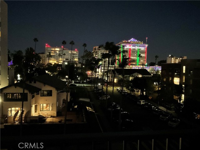 2620 2nd Avenue, San Diego CA: https://media.crmls.org/medias/4b84535c-c6f1-4491-a594-c0923a0699f5.jpg