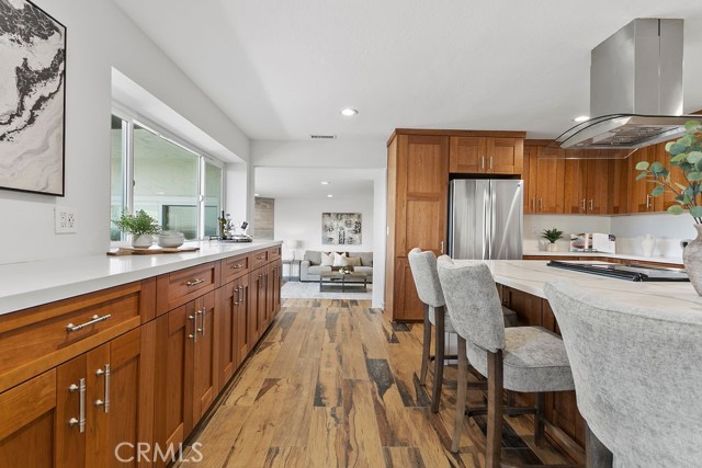 1101 Kenwood Place, Fullerton CA: https://media.crmls.org/medias/4b845cc2-6d1e-4547-8315-4218acfcfb3b.jpg