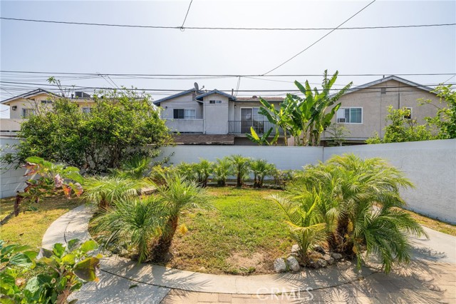 6428 Johnson Avenue, Long Beach, California 90805, 3 Bedrooms Bedrooms, ,2 BathroomsBathrooms,Single Family Residence,For Sale,Johnson,CV24140383