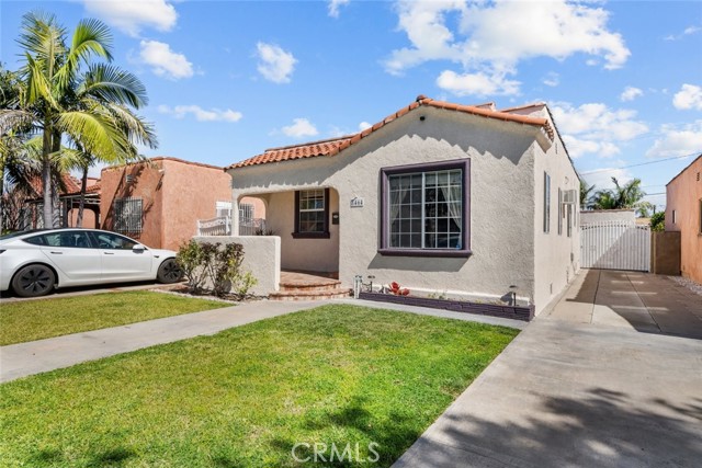 Detail Gallery Image 2 of 32 For 8464 San Miguel Ave, South Gate,  CA 90280 - 2 Beds | 1 Baths