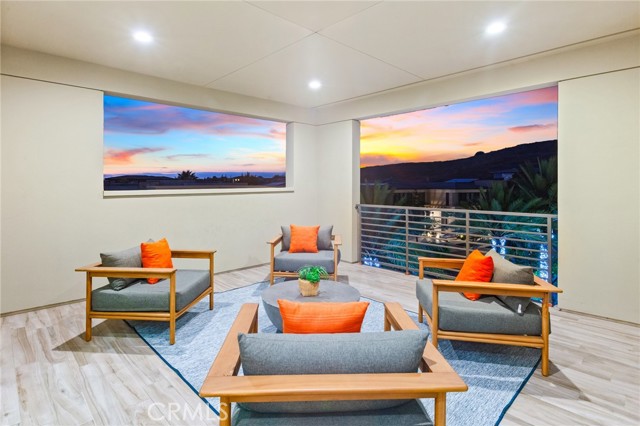 61 Hartman, Irvine CA: https://media.crmls.org/medias/4b85ed3b-c2b2-418b-b964-04bed0c30a26.jpg