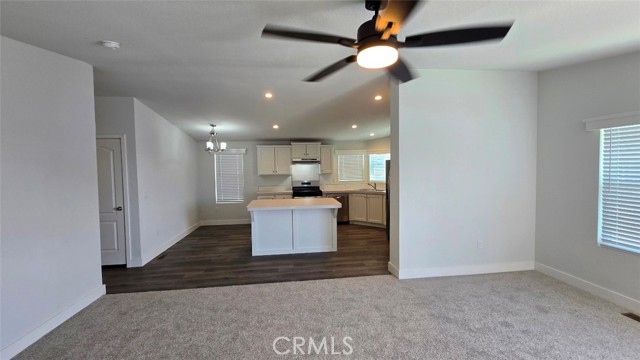 Detail Gallery Image 5 of 24 For 1512 E 5th St Space #98,  Ontario,  CA 91764 - 3 Beds | 2 Baths