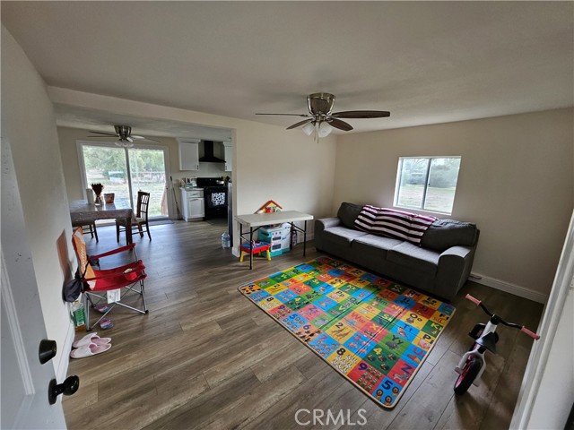 Detail Gallery Image 4 of 30 For 8043 Melvina Ave, Oroville,  CA 95966 - 3 Beds | 2 Baths