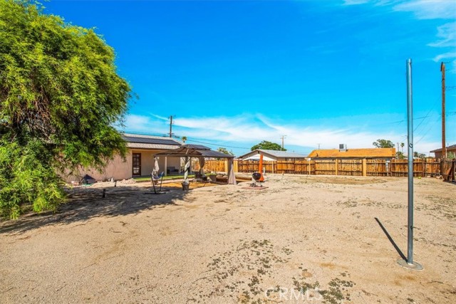 Detail Gallery Image 31 of 49 For 72065 Cactus Dr, Twentynine Palms,  CA 92277 - 3 Beds | 2 Baths