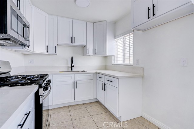 4207 Manhattan Beach Boulevard, Lawndale CA: https://media.crmls.org/medias/4b87794a-393d-481b-bbde-d49406eb58a3.jpg