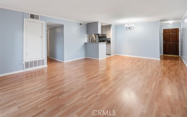 Detail Gallery Image 5 of 29 For 5700 Etiwanda Ave #154,  Tarzana,  CA 91356 - 3 Beds | 2 Baths