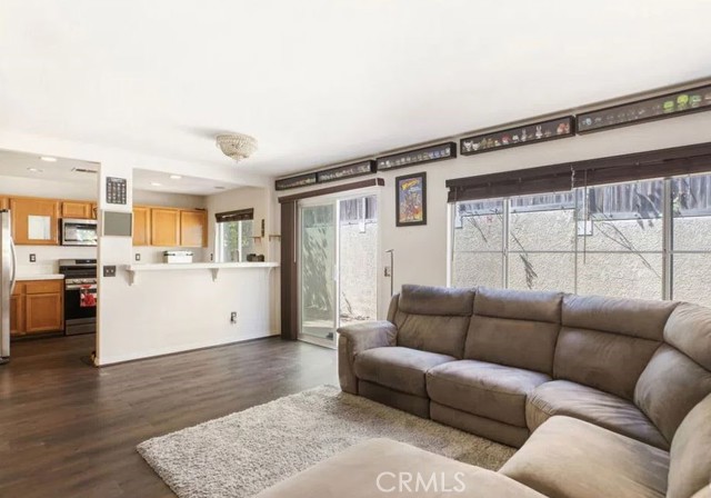 Detail Gallery Image 7 of 43 For 25323 Bayside Pl, Harbor City,  CA 90710 - 3 Beds | 2/1 Baths