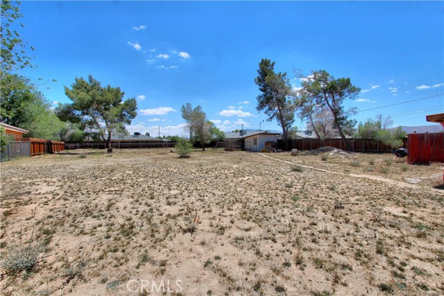 Detail Gallery Image 17 of 20 For 12981 Ojai Rd, Apple Valley,  CA 92308 - 3 Beds | 2 Baths