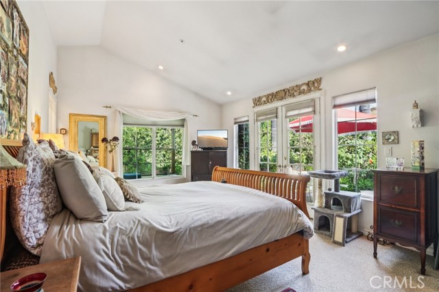 Detail Gallery Image 22 of 28 For 925 N Valley St, Burbank,  CA 91505 - 3 Beds | 2 Baths