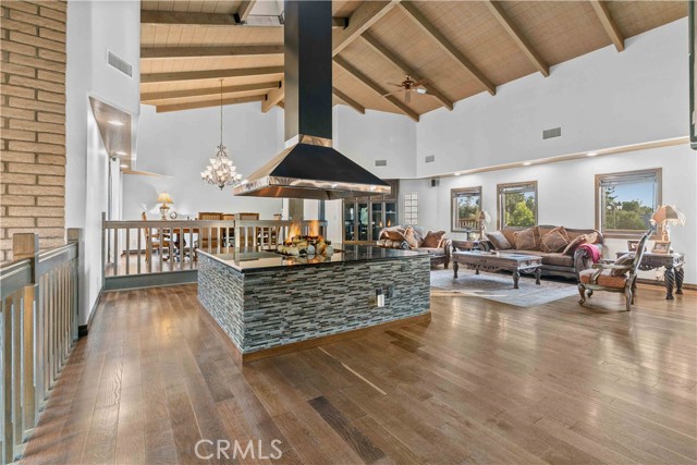 3225 Yardley Place, Simi Valley CA: https://media.crmls.org/medias/4b899766-956a-46bd-8d12-02b4895ef13f.jpg