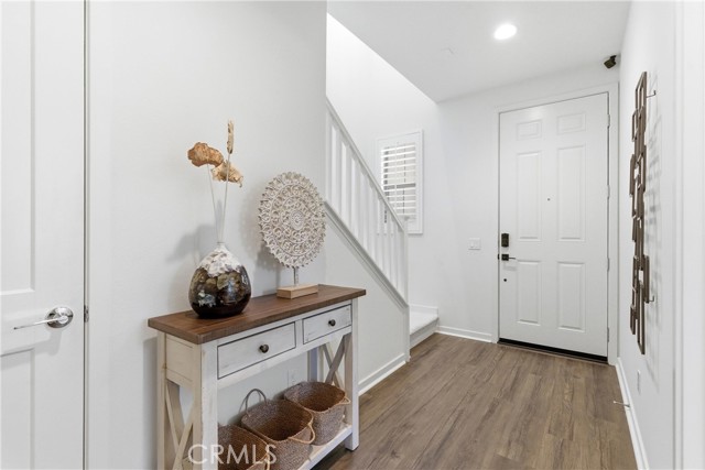 Detail Gallery Image 4 of 33 For 600 Shadowbrook, Lake Forest,  CA 92610 - 4 Beds | 3/1 Baths