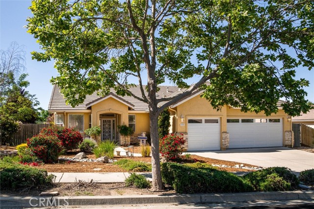 770 Oxen Street, Paso Robles CA: https://media.crmls.org/medias/4b8a583d-de36-46ab-b92d-9e0b04d528f4.jpg