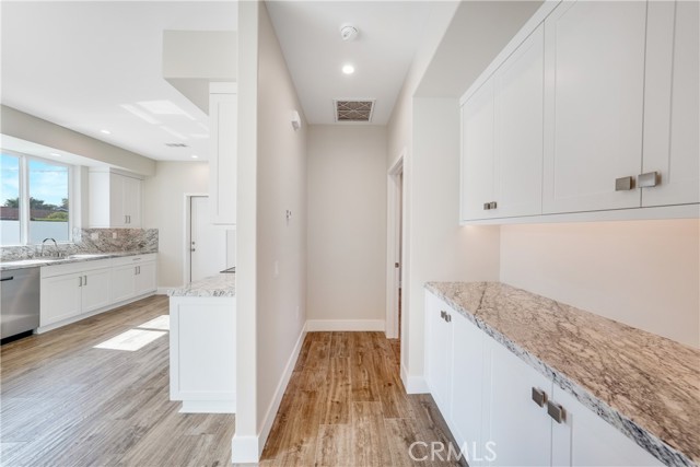 Detail Gallery Image 12 of 20 For 1703 Park, Huntington Beach,  CA 92648 - 2 Beds | 2 Baths