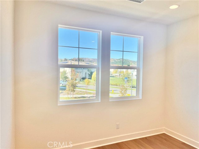 Detail Gallery Image 9 of 15 For 10732 Sausalito Rd, Ventura,  CA 93004 - 3 Beds | 2/1 Baths
