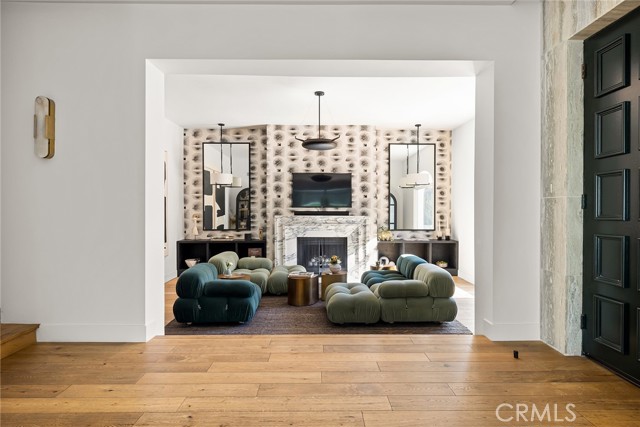 Detail Gallery Image 8 of 50 For 5115 Los Feliz Bld, Los Angeles,  CA 90027 - 4 Beds | 4/1 Baths