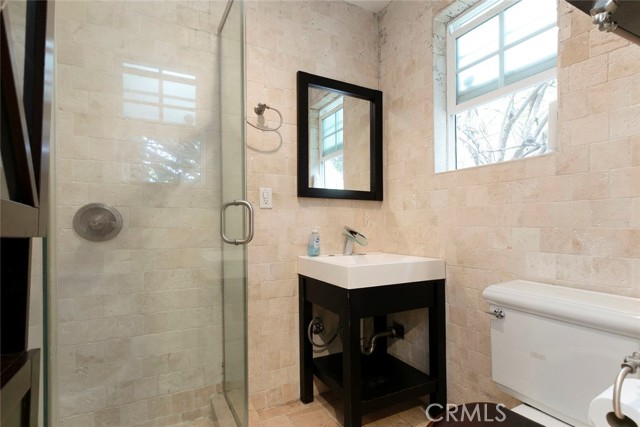 13353 Sylvan Street, Van Nuys CA: https://media.crmls.org/medias/4b8b68c9-fb6b-4cc7-b436-d2316d4c5936.jpg