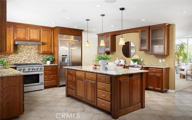 1032 Saint John Place, North Tustin CA: https://media.crmls.org/medias/4b8c2366-ae12-40d1-90da-16a3937802f5.jpg