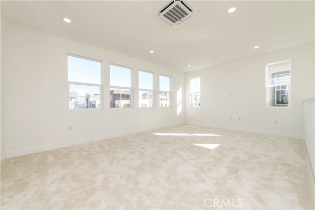 Detail Gallery Image 12 of 37 For 466 Lobata, Irvine,  CA 92618 - 4 Beds | 3/1 Baths