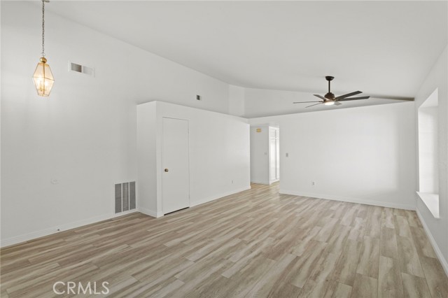 Detail Gallery Image 5 of 34 For 3178 Dogwood Dr, Corona,  CA 92882 - 3 Beds | 2 Baths