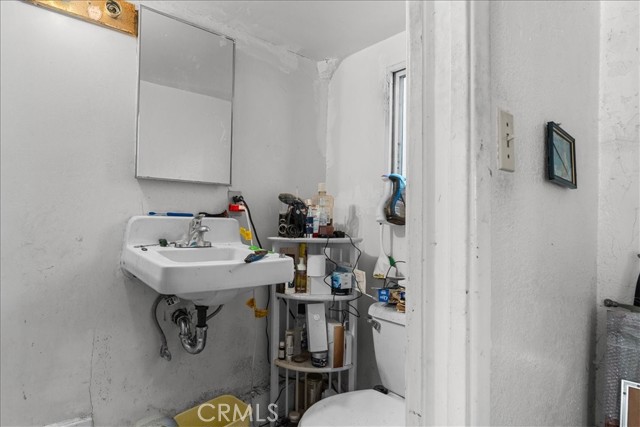 Detail Gallery Image 32 of 36 For 3883 Filion St, Los Angeles,  CA 90065 - 2 Beds | 1 Baths